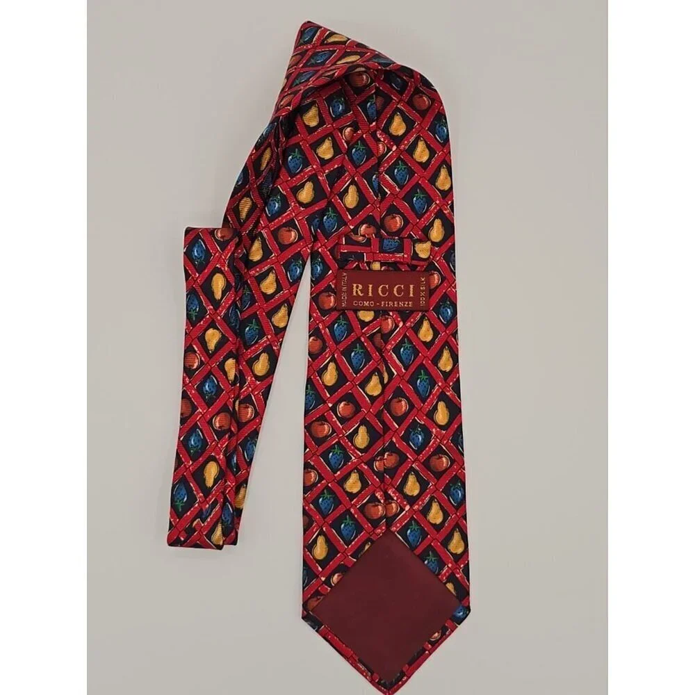 Ricci Como Firenze Mens Necktie 100% Silk Made In Italy Red with Fruit Design